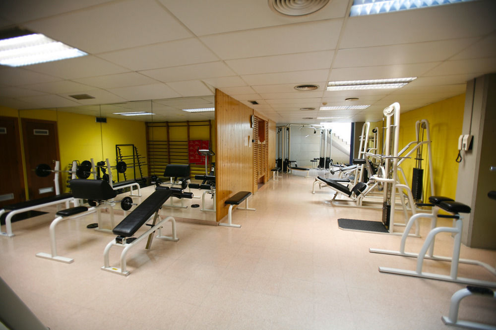 Hotel Granollers Instalações foto